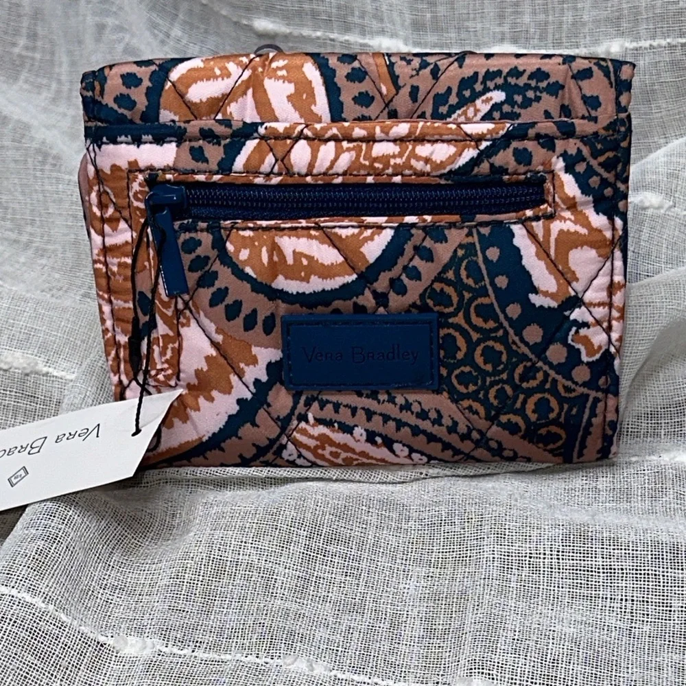 Vera Bradley Fern Paisley Design Ultralight RFID Mini Tri-Fold Wallet NWT